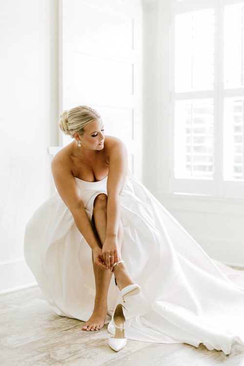 Rachel and Matthew’s elegant wedding day at Hadden Estate in Watkinsville, Georgia